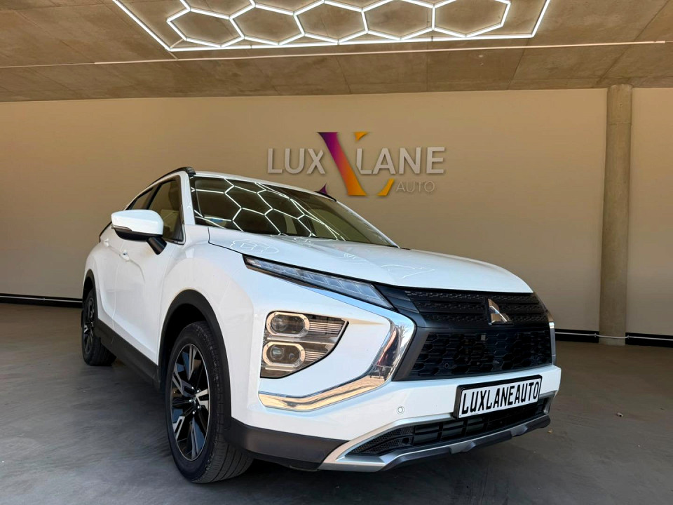 Photo 2 of 8