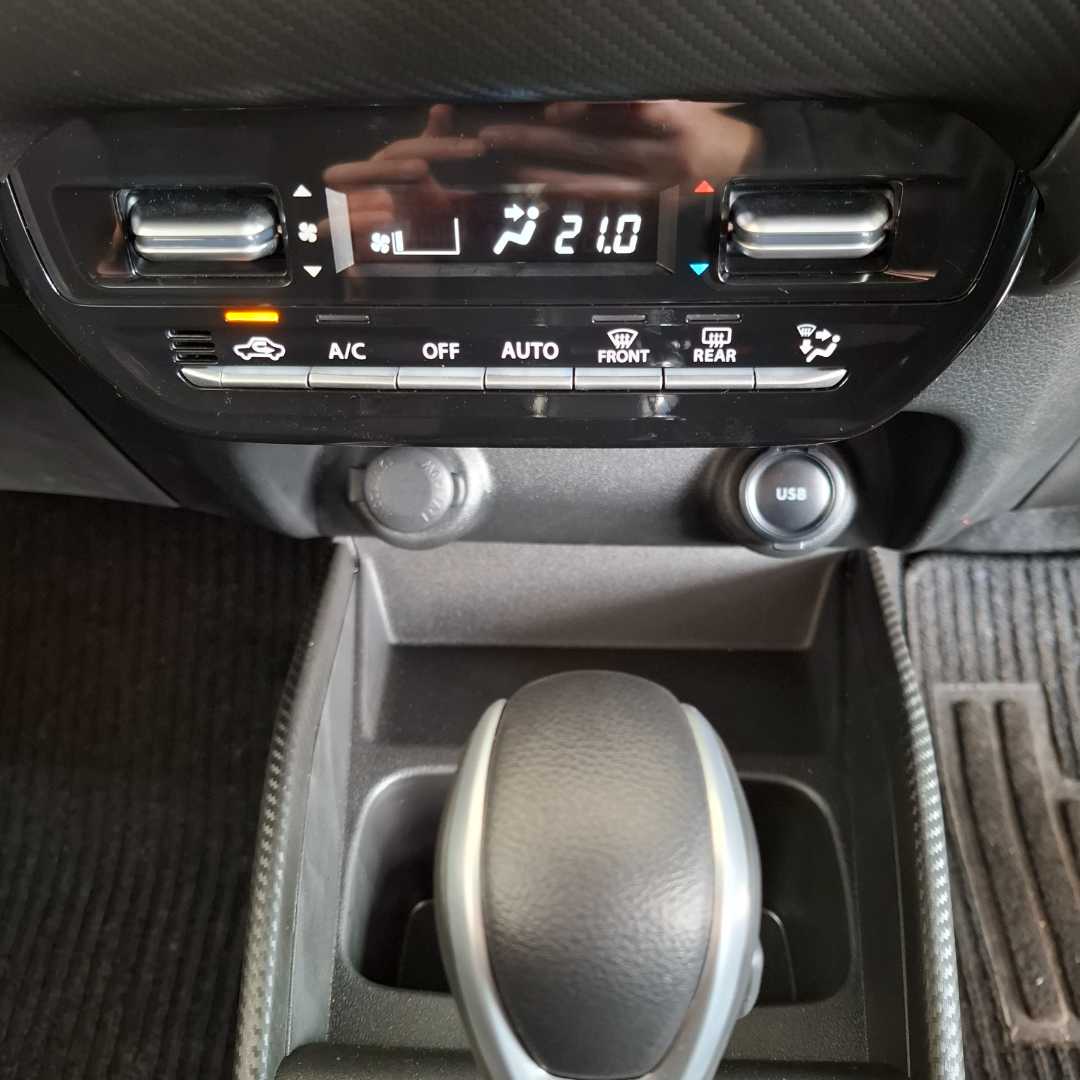 Photo 17 of 24