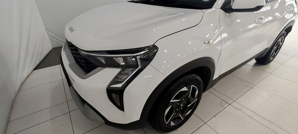 Photo 5 of 6