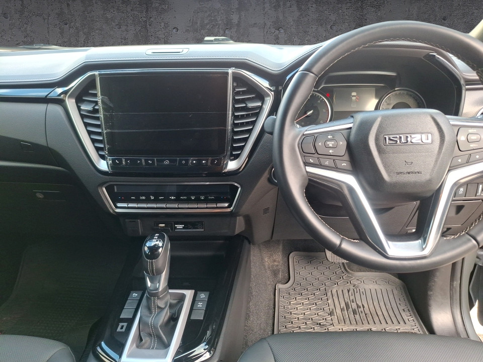 Photo 18 of 20