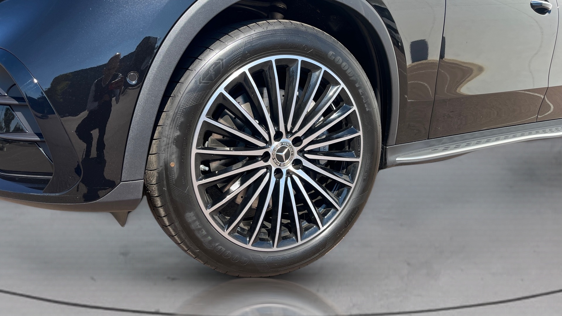 Photo 5 of 21