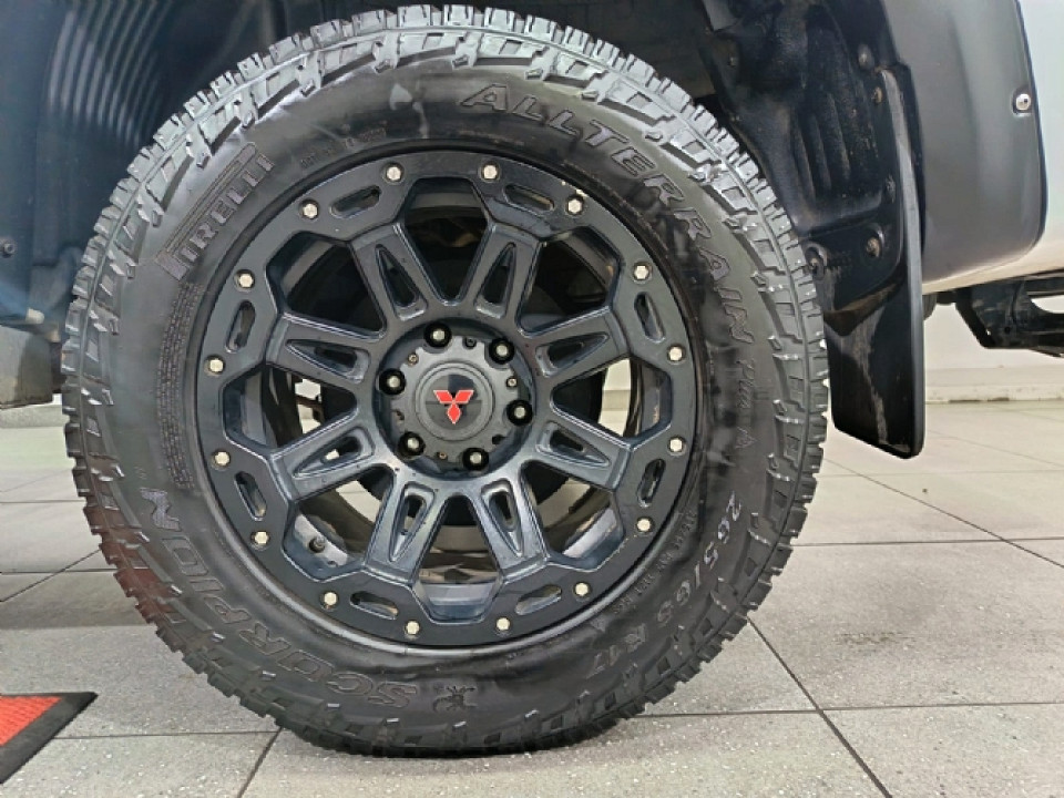Photo 9 of 23