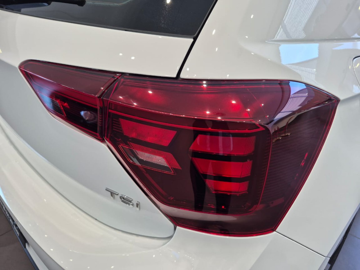 Photo 16 of 17