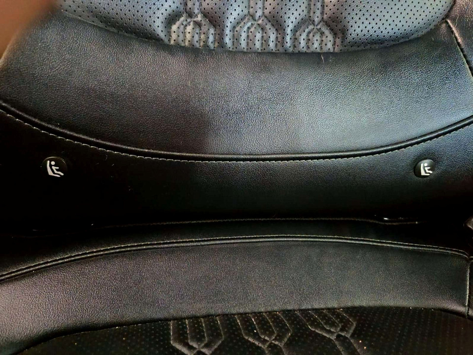 Photo 17 of 20