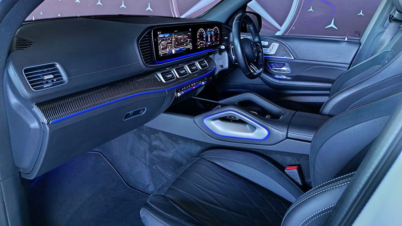 Photo 14 of 16