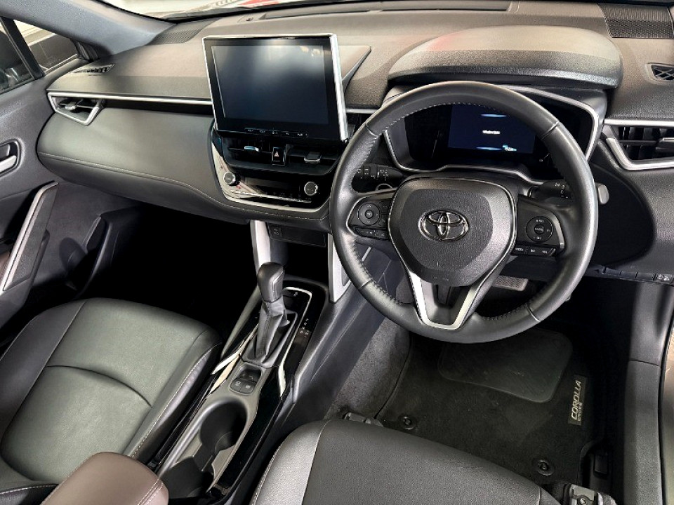 Photo 9 of 18