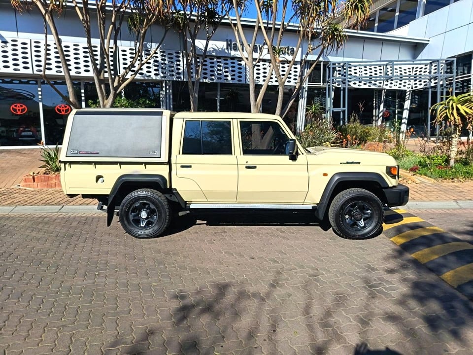 Photo 4 of 13