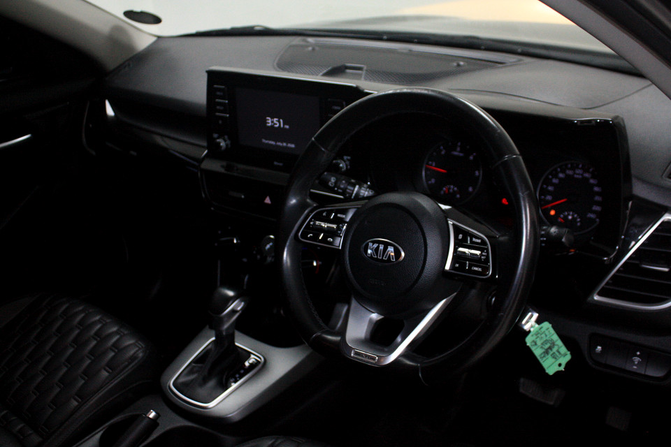Photo 21 of 30