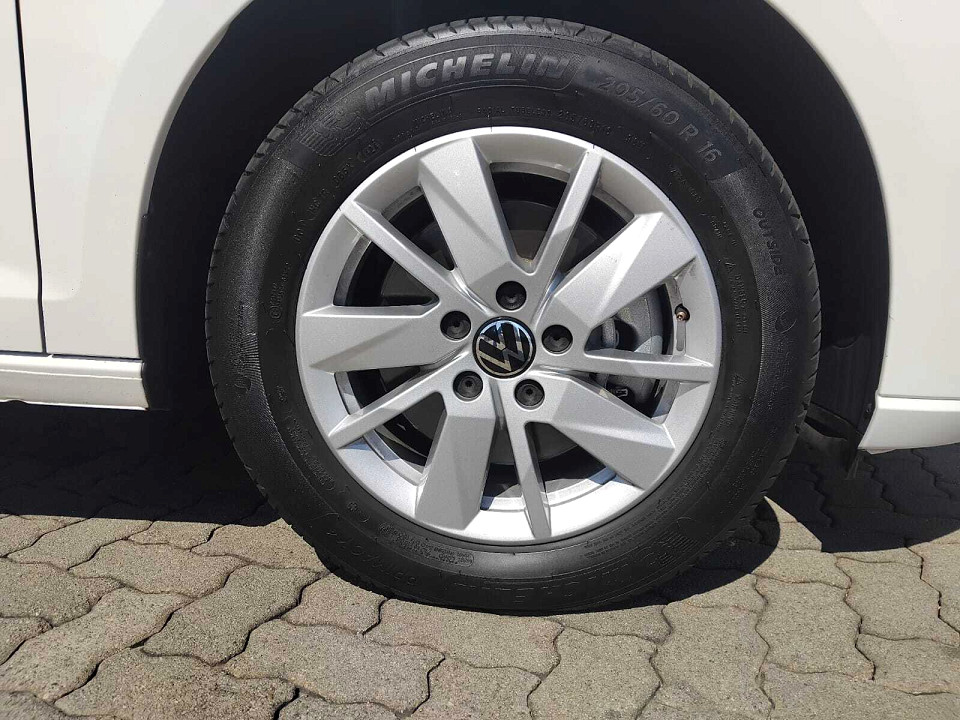 Photo 9 of 20