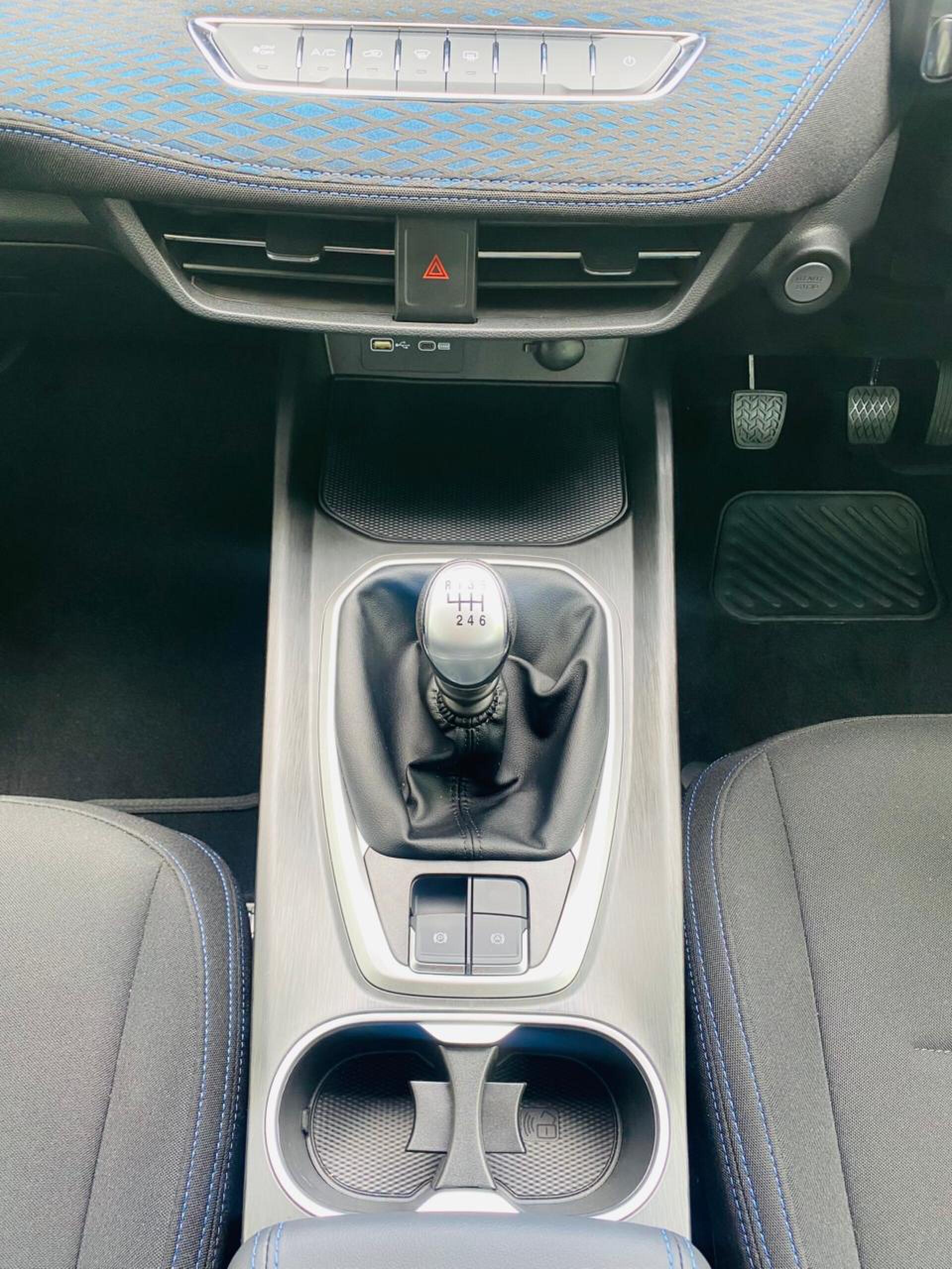 Photo 7 of 9