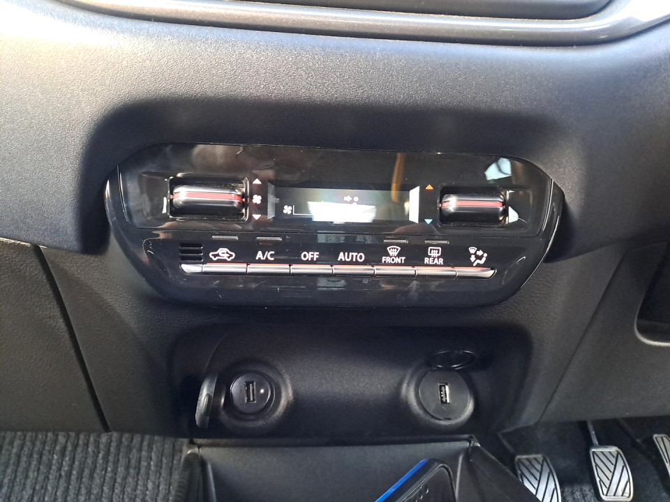 Photo 14 of 20