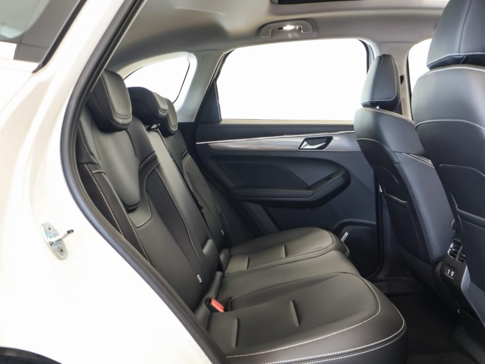 Photo 13 of 18
