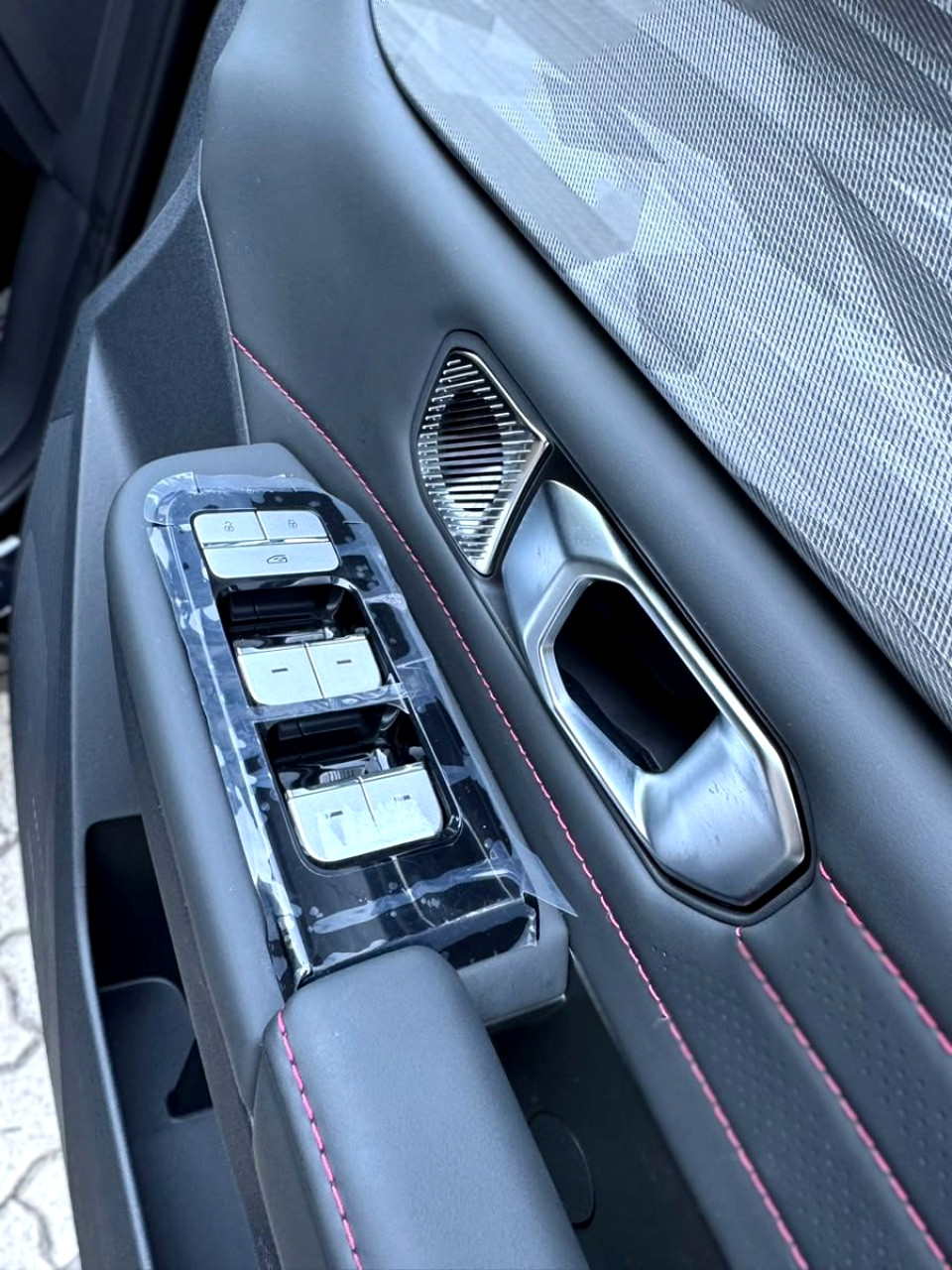 Photo 16 of 23