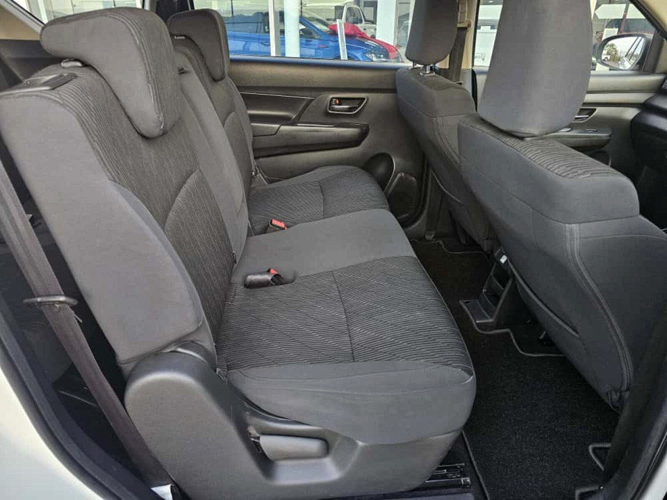 Photo 12 of 20