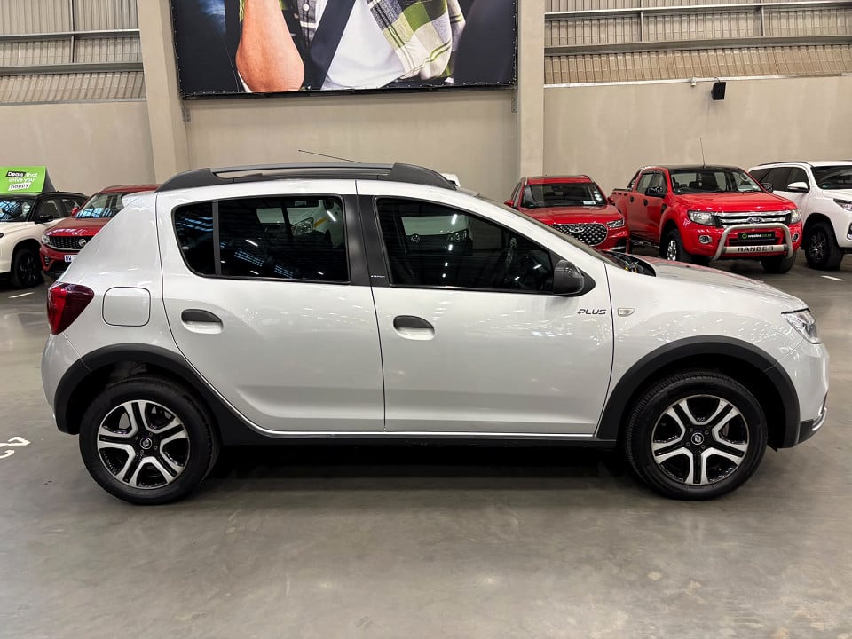 Photo 2 of 16