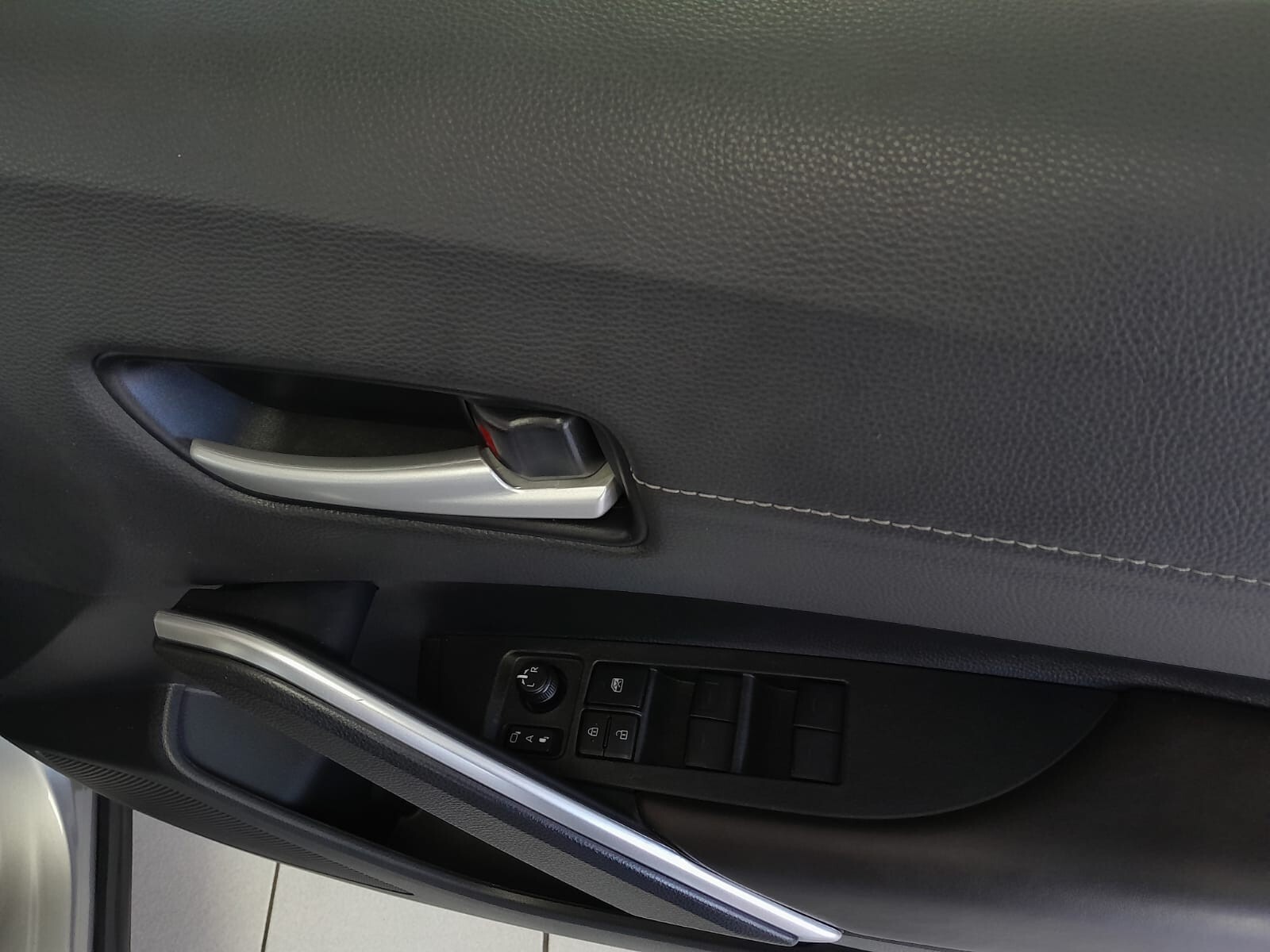 Photo 7 of 26