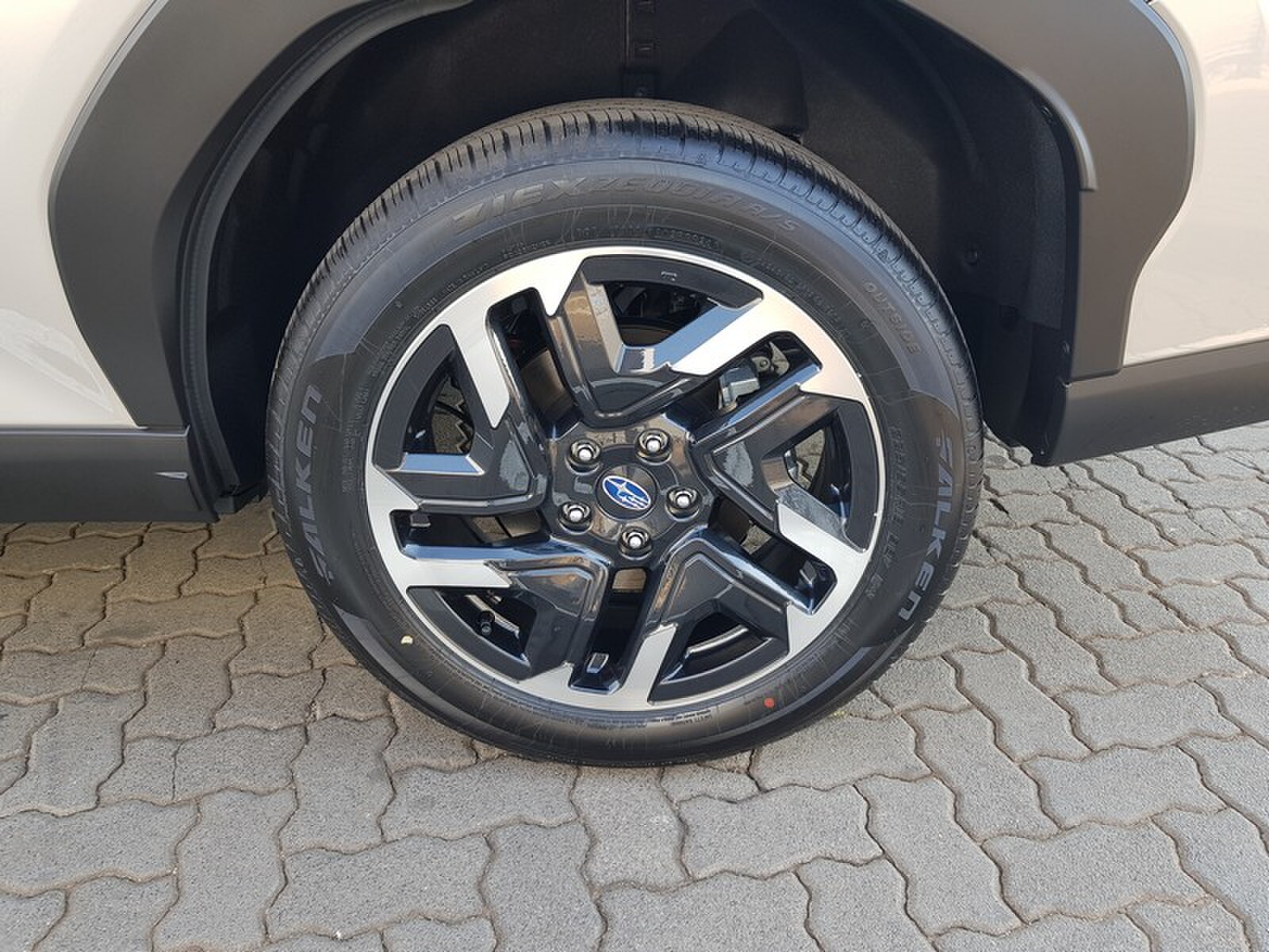 Photo 6 of 24