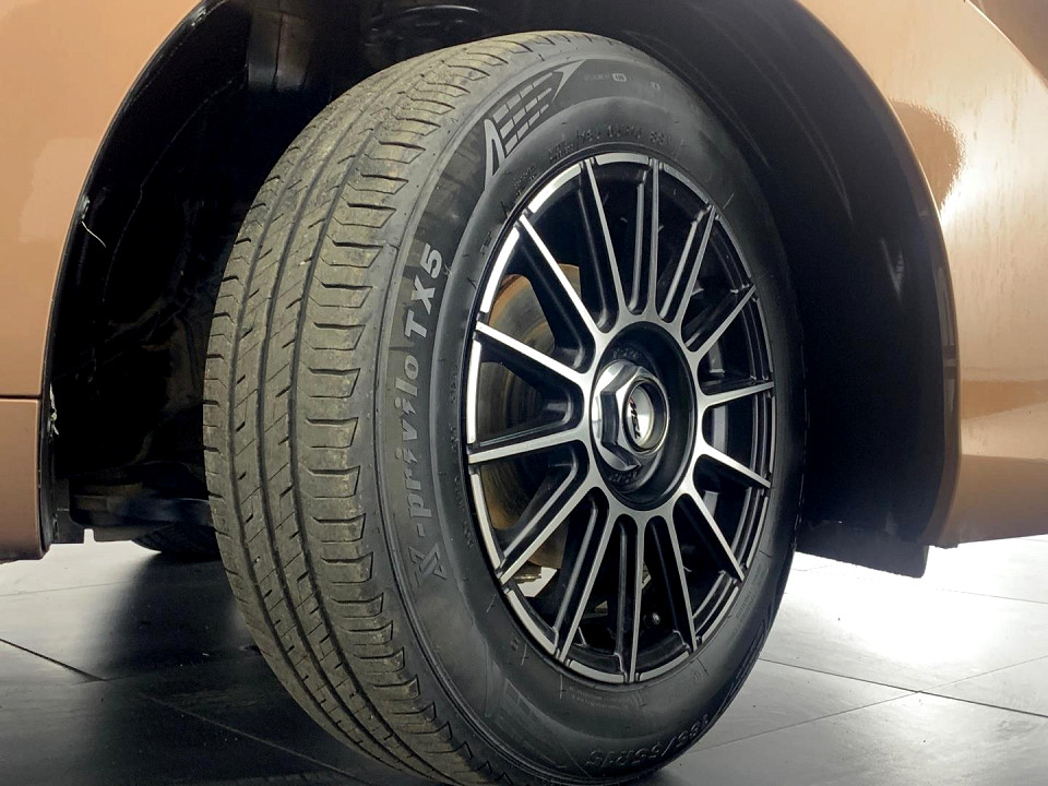 Photo 16 of 20