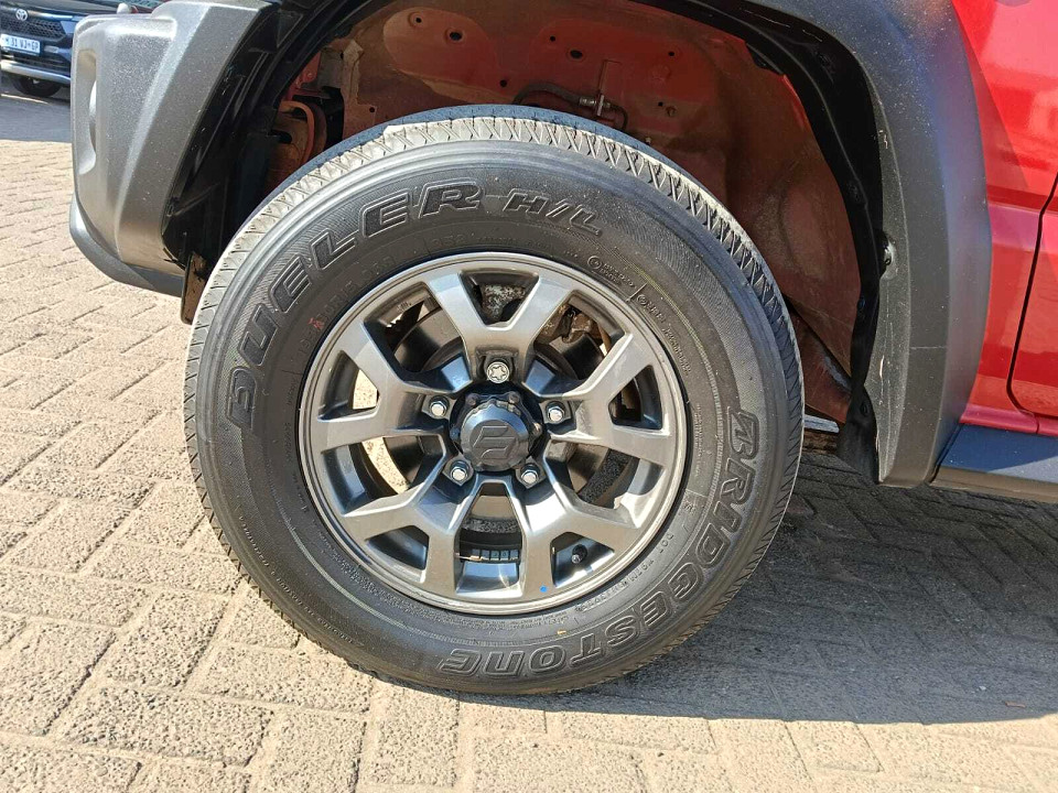 Photo 9 of 27