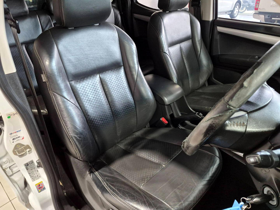 Photo 17 of 23