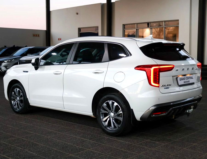 Photo 15 of 27