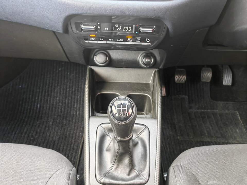 Photo 16 of 23