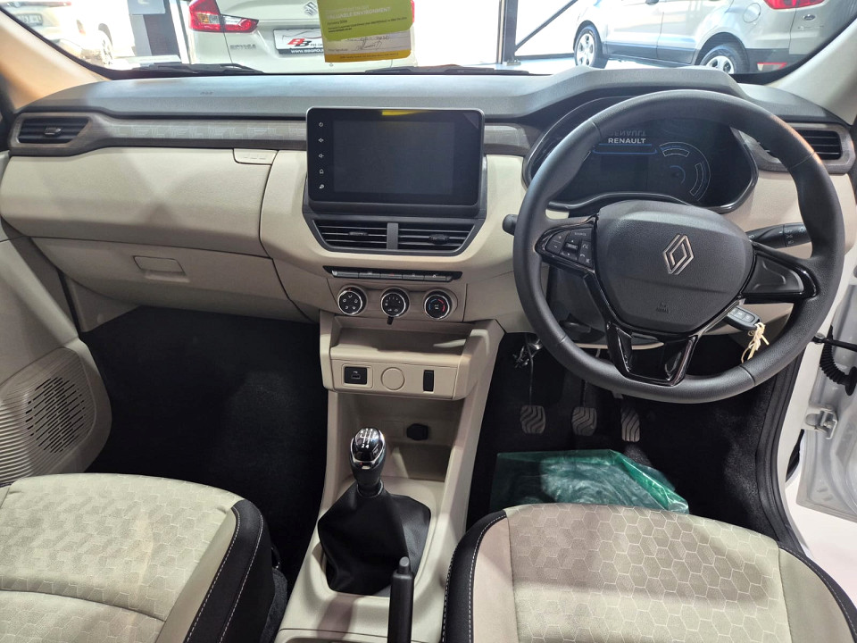 Photo 3 of 12