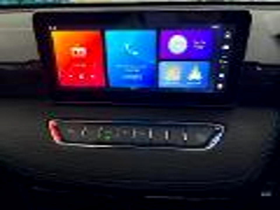 Photo 16 of 20