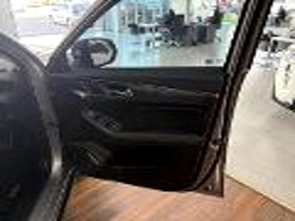 Photo 14 of 20
