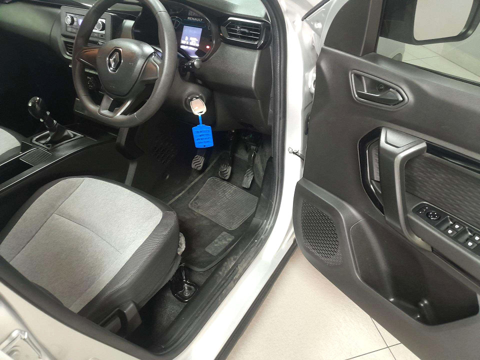 Photo 8 of 20