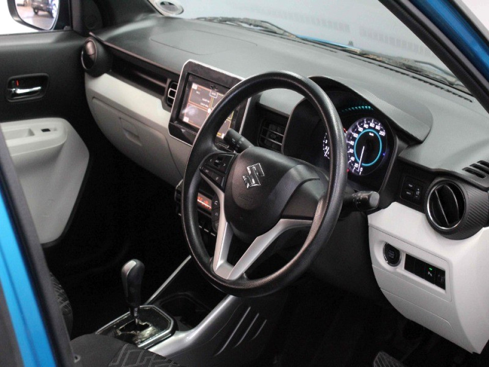 Photo 12 of 24
