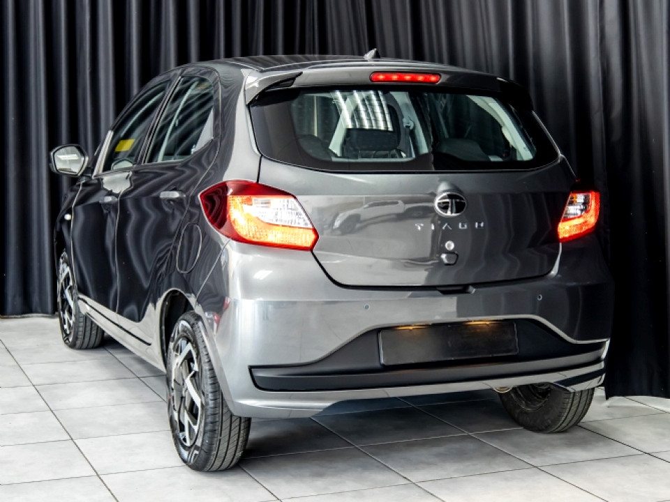 Photo 4 of 20