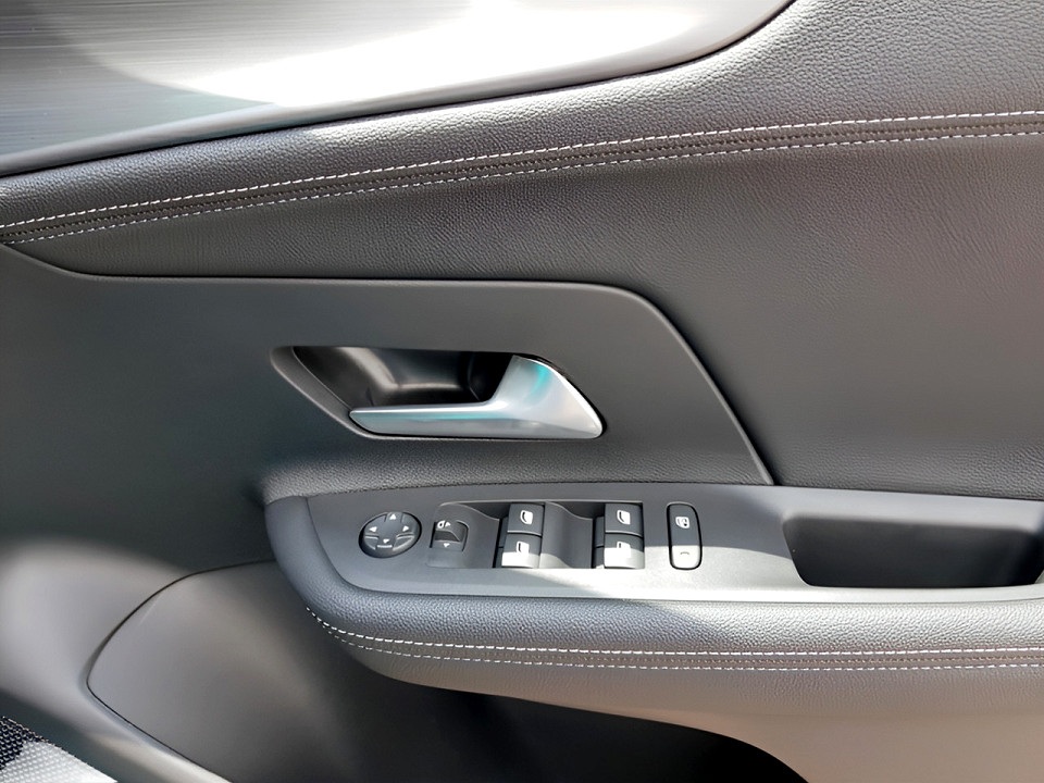 Photo 16 of 37