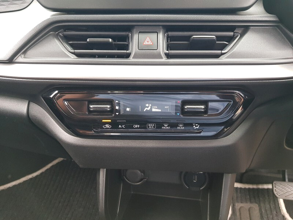 Photo 20 of 21