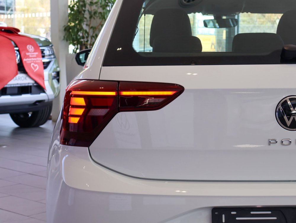Photo 28 of 33