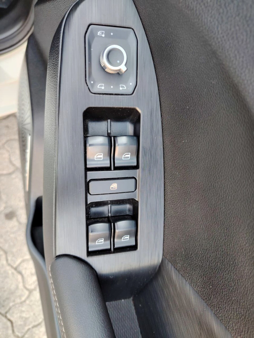 Photo 16 of 19