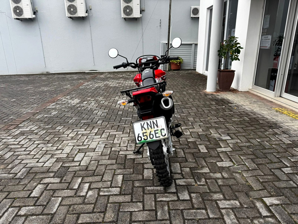 Photo 3 of 12