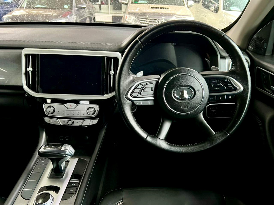 Photo 14 of 19
