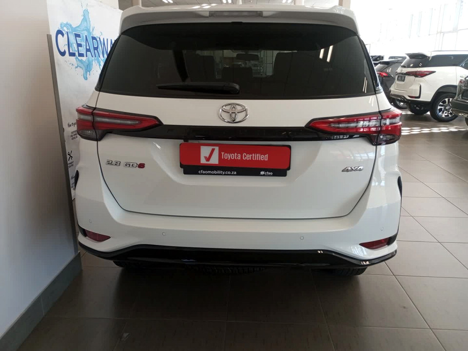 Photo 5 of 21