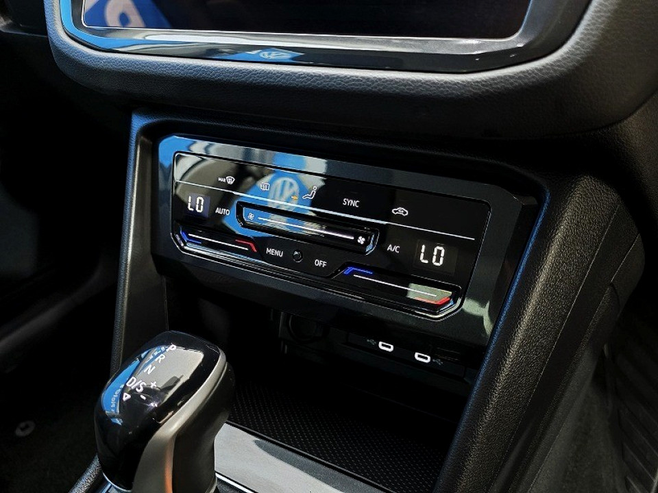 Photo 9 of 19