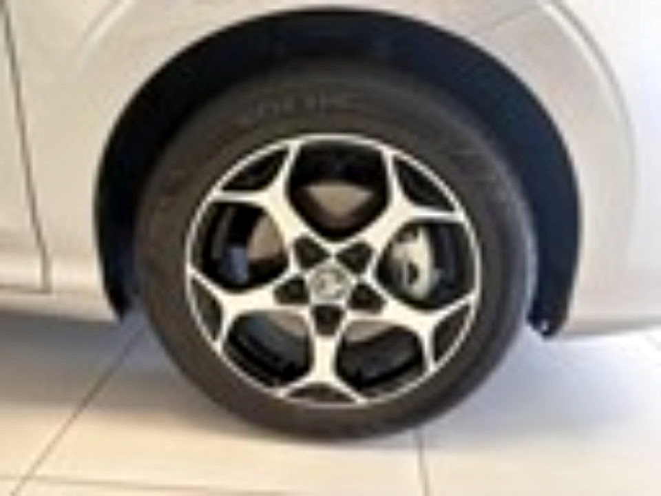 Photo 4 of 8