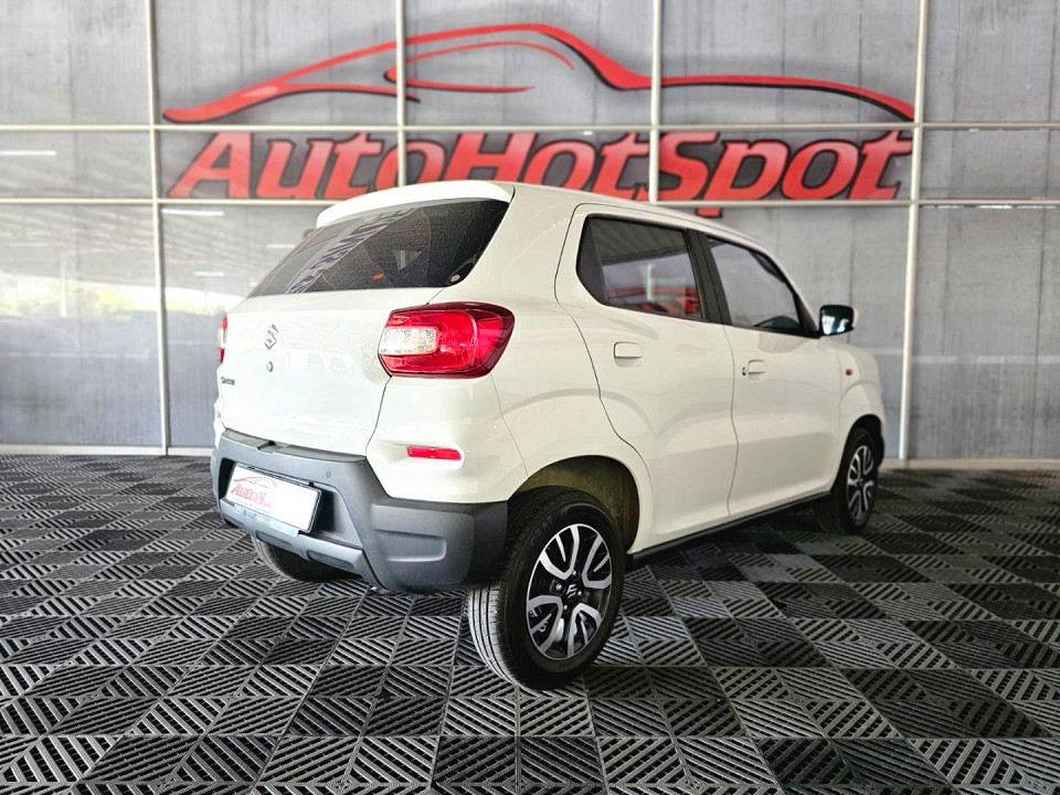 Photo 3 of 9