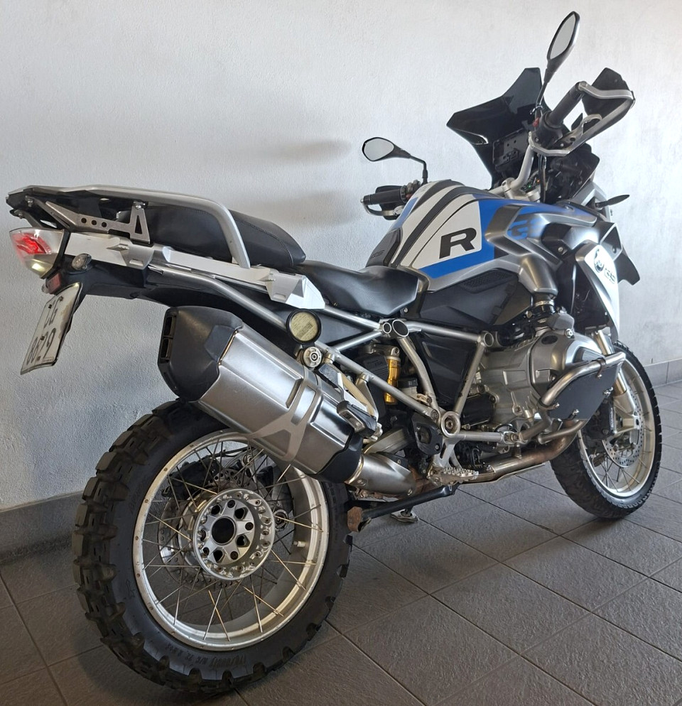 Photo 9 of 9