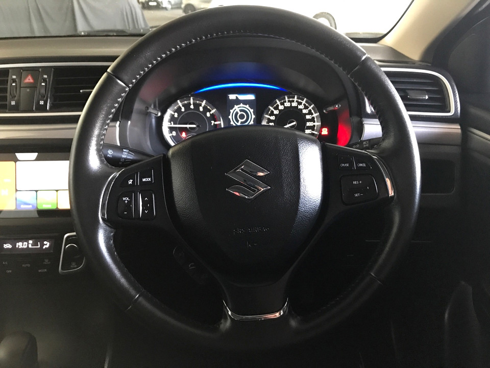 Photo 8 of 20