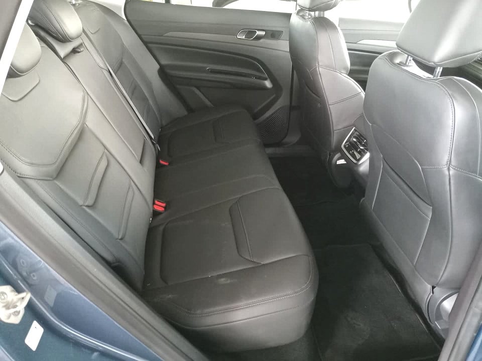 Photo 16 of 26