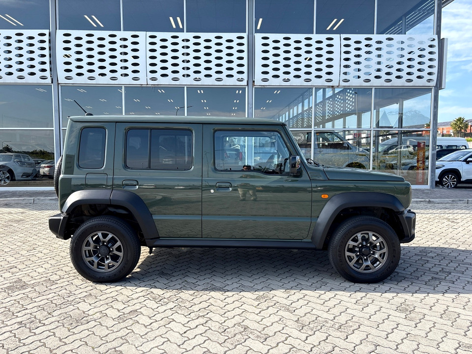Photo 3 of 17