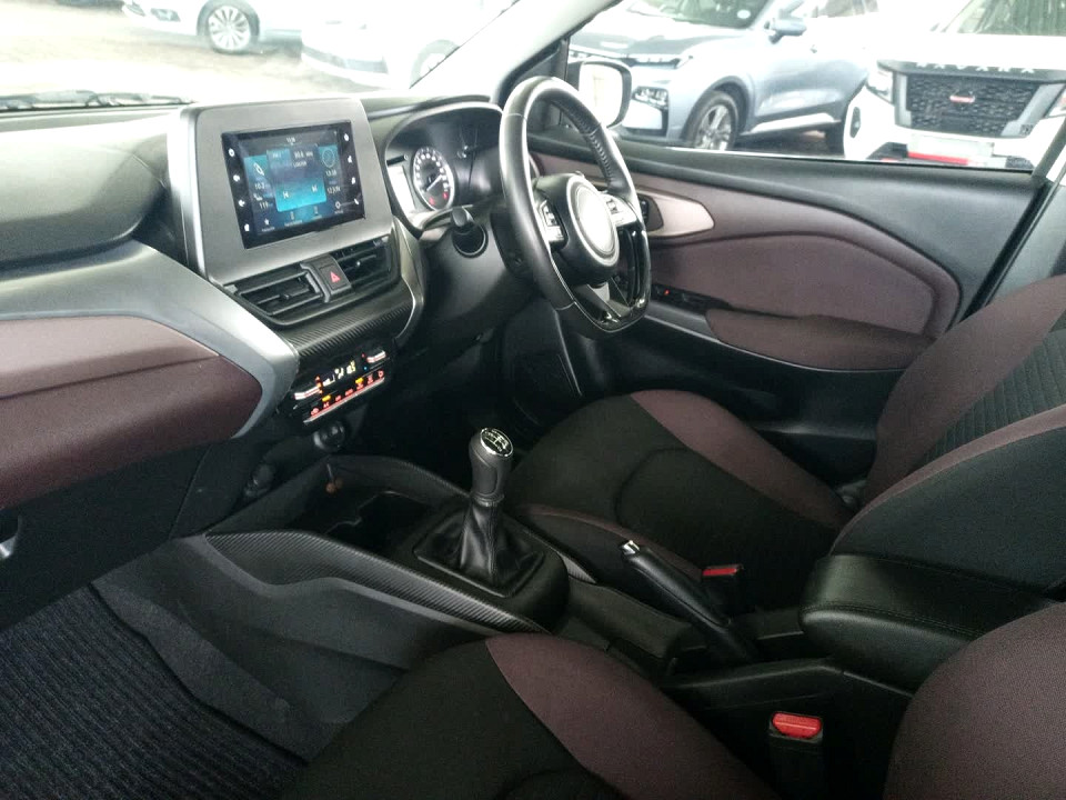 Photo 7 of 29