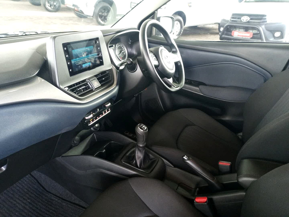 Photo 7 of 29