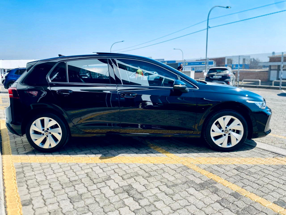 Photo 7 of 11