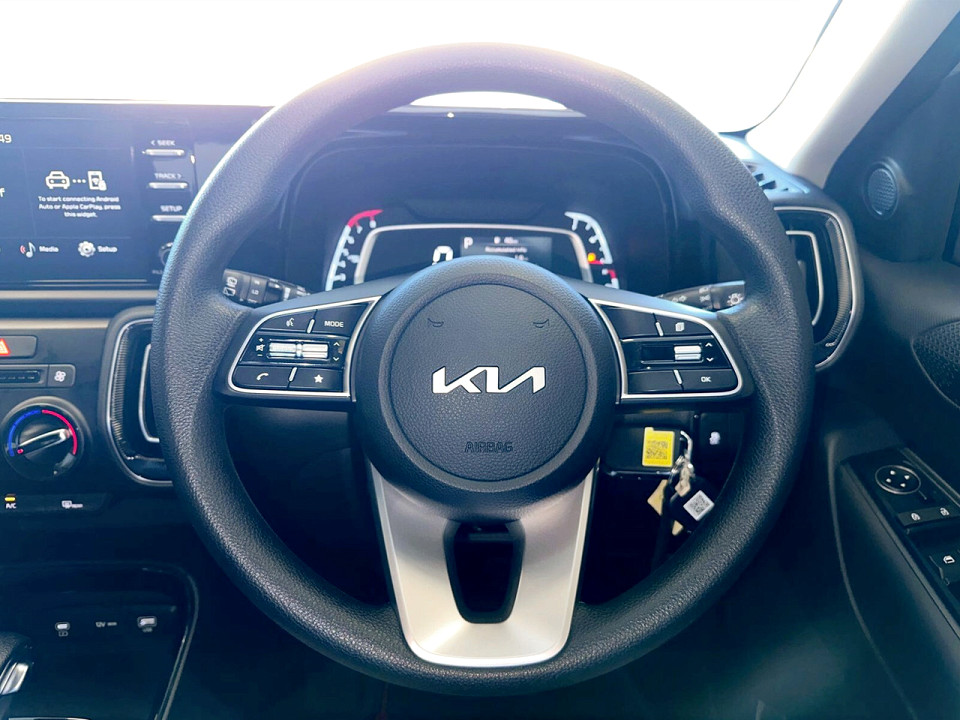 Photo 14 of 20